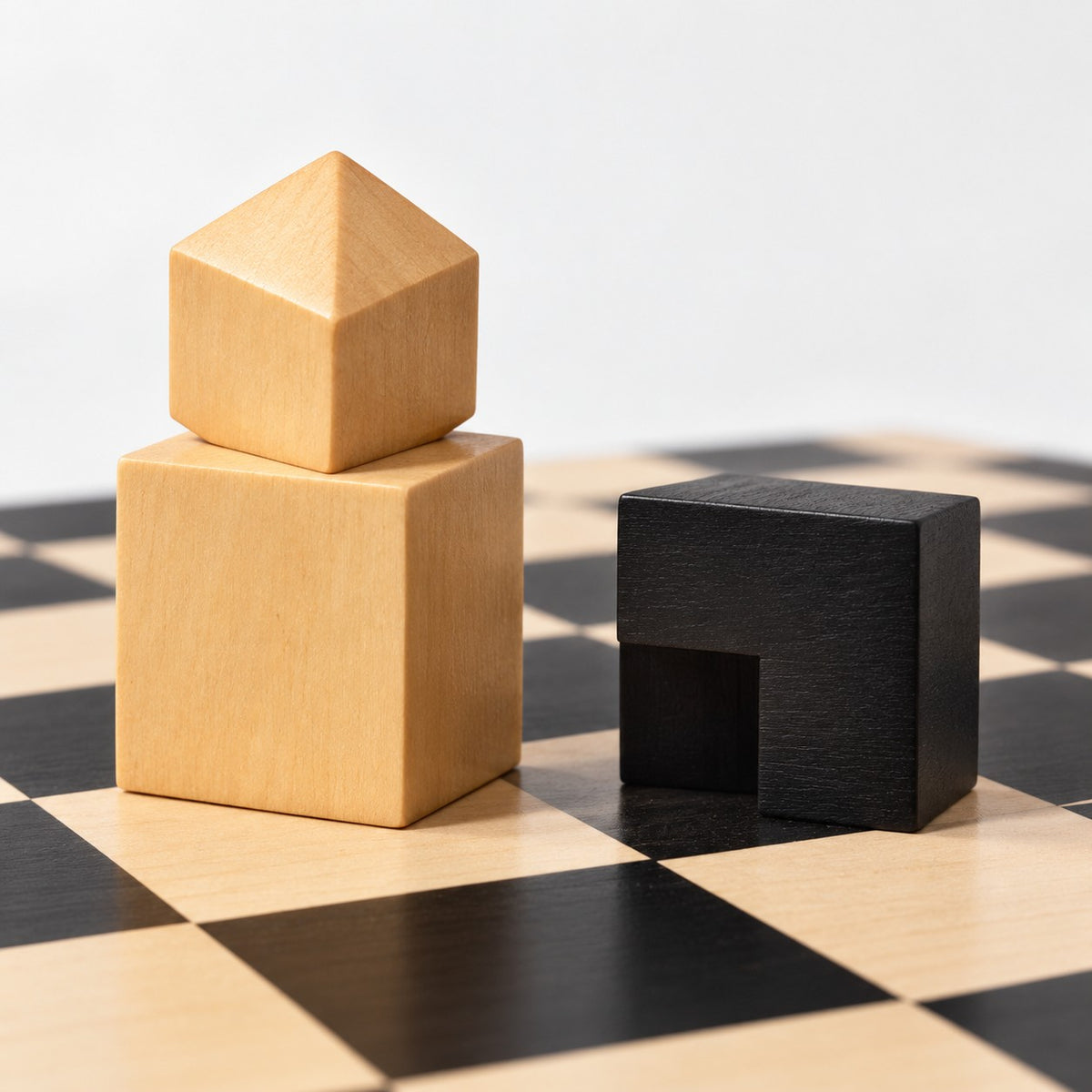 1923 Bauhaus Chess Set - Ebonized Boxwood Pieces with Ebony Chess Board - king and knight close-up