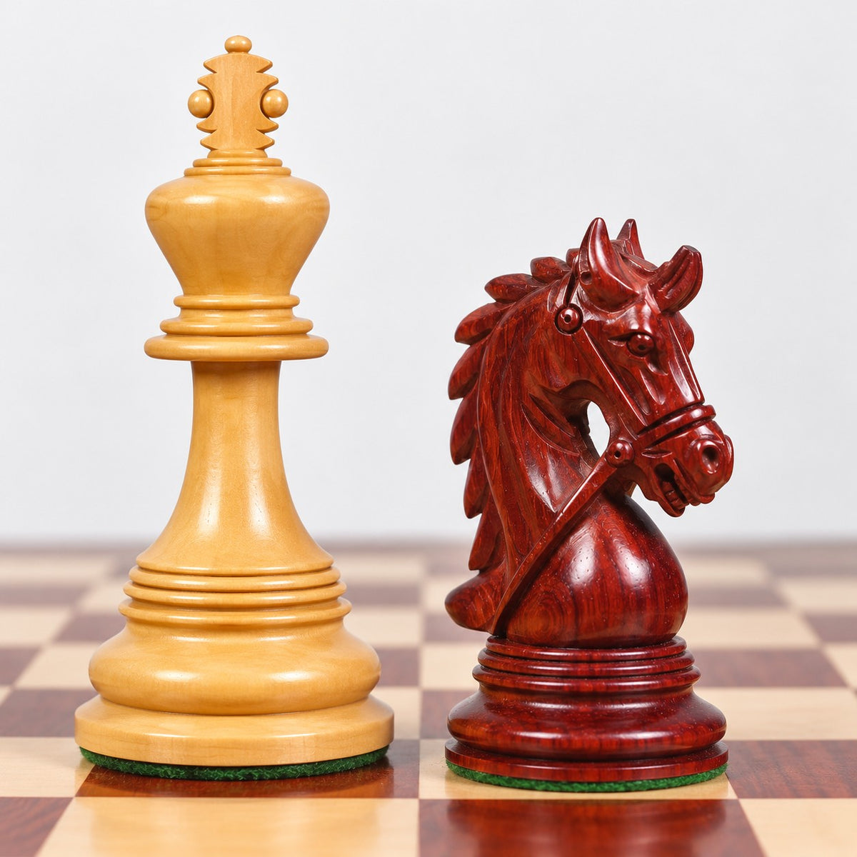 4.3-Inch Napoleon Luxury Staunton Bud Rosewood Chess Set with 23-Inch Board & Storage Box - king and knight close-up