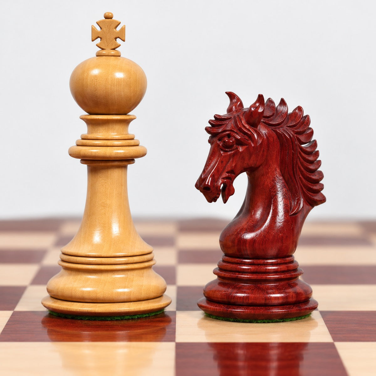 Arthur Luxury Staunton Chess Set - Bud Rosewood Pieces with 23-Inch Wooden Board & Storage Box - king and knight close-up